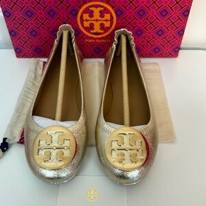 NWT Tory Burch size 5.5 spark gold ballet sandals